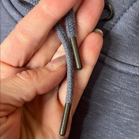 EUC Carhartt Relaxed Fit Hoodie - Picture 4 of 14